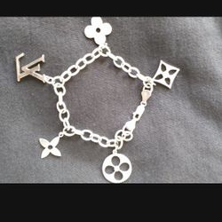 14KT White Gold Louis Vuitton Bracelet **REAL GOLD**