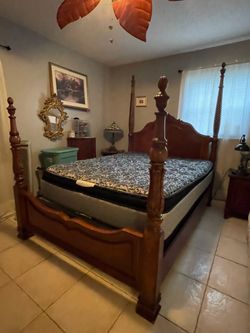 Wood bed frame size queen