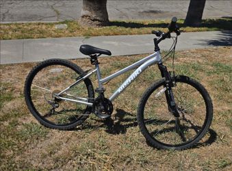 Nishiki Pueblo 26 women's bicycle