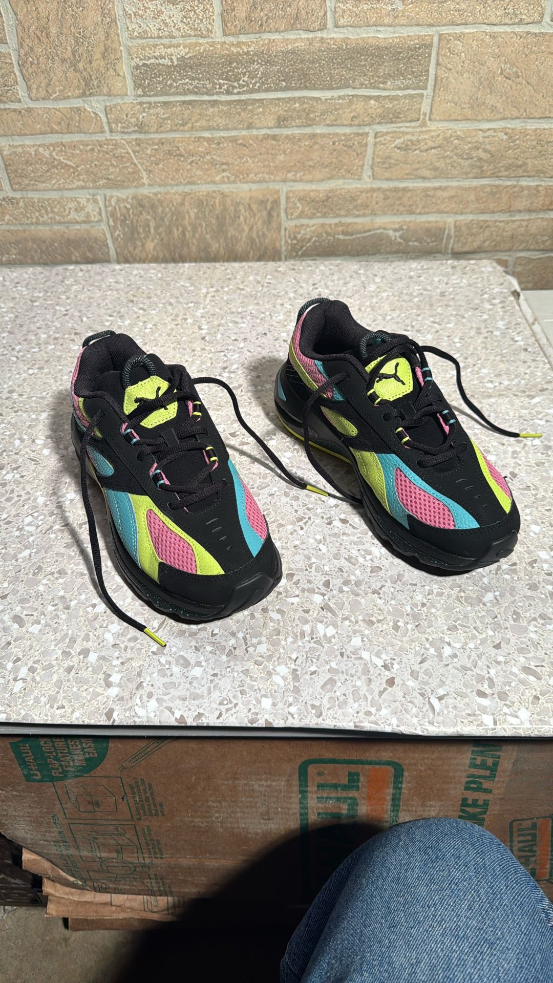 PUMA - CELL Size 7 Women