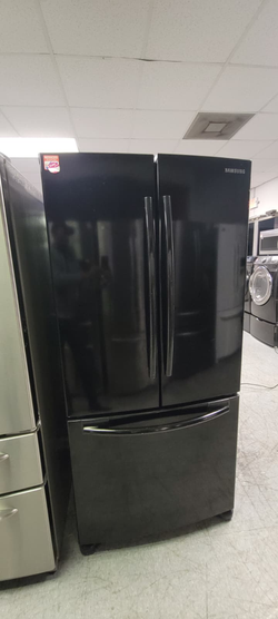 Samsung French Door Fridge – Black, Bottom Freezer, Clean