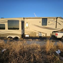 2014 Grand Design Solitude 5th Wheel