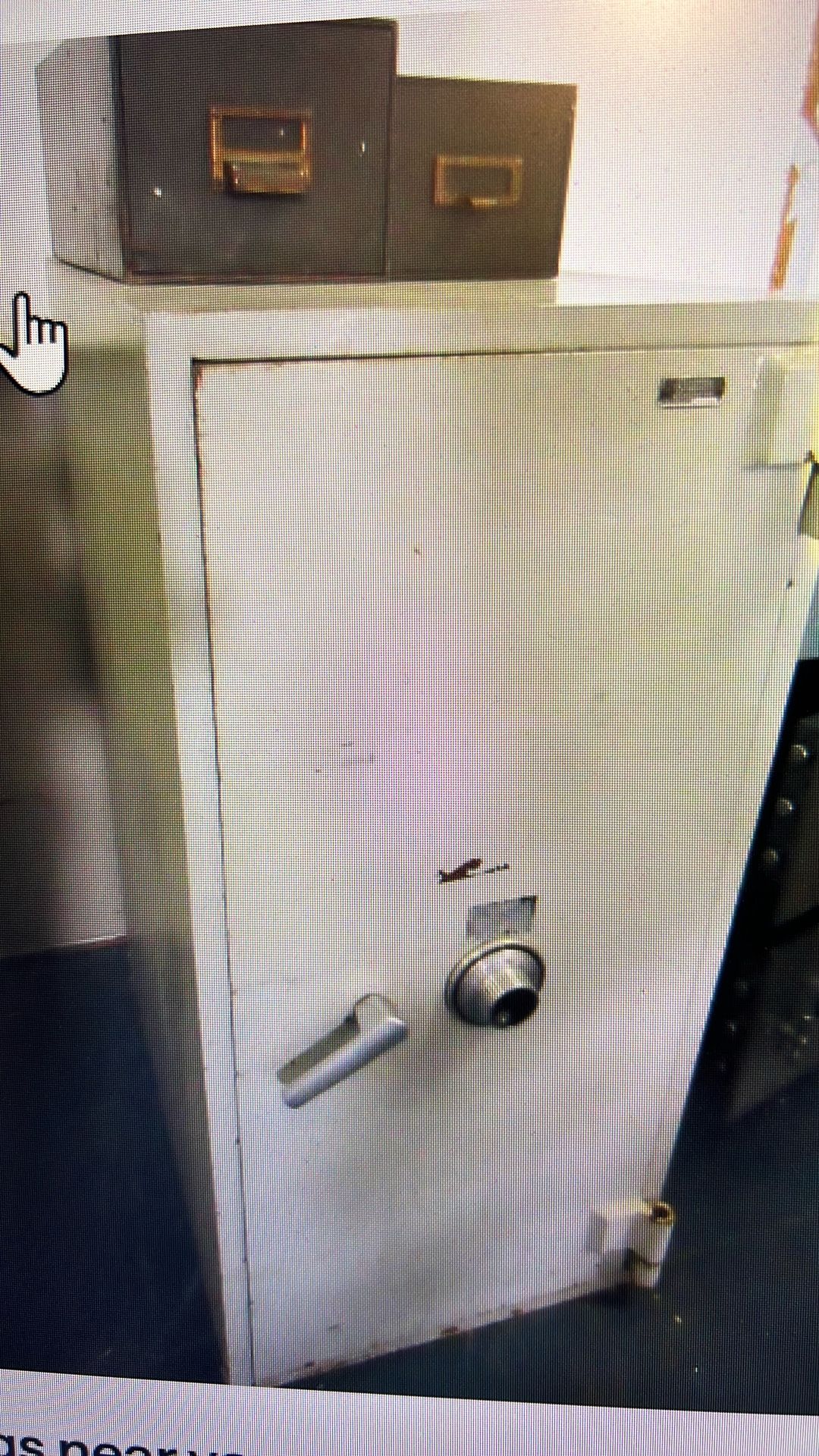 UL Rated Safes 14 Cu Ft 42h X 29d X 20w Combination Tool Resistant Burglary Jewelry Safe Valuables