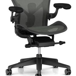 Herman Miller Aeron Chair- Like New! 