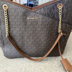 Michael Kors Jet Set Brown Should Bag 
