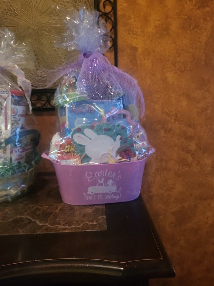 EASTER BASKETS 4 SALE
