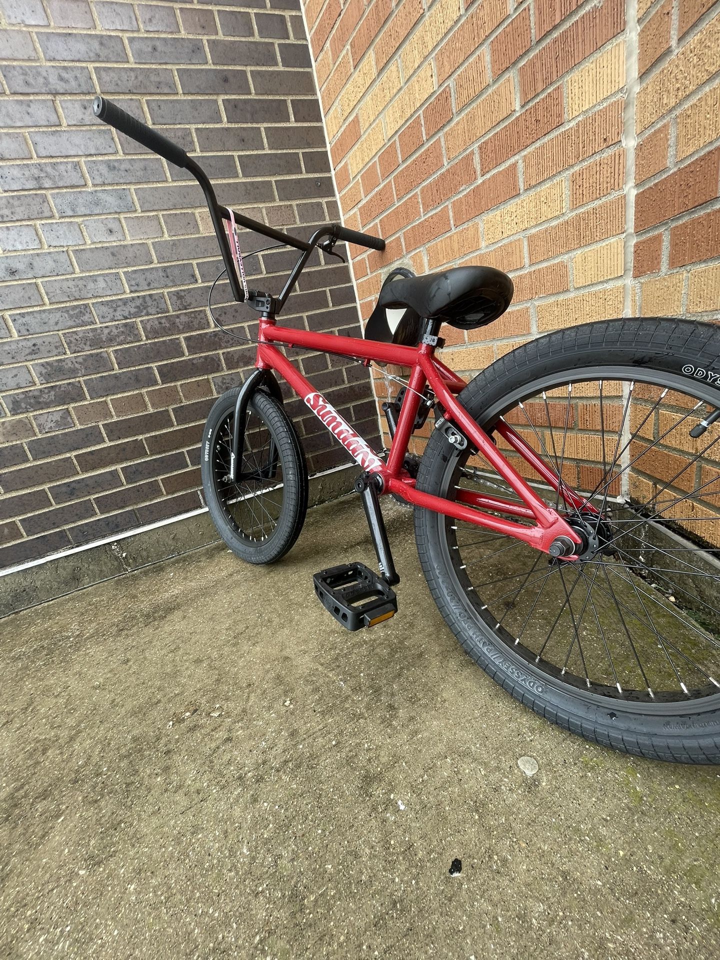 Sunday BMX Bike 22in