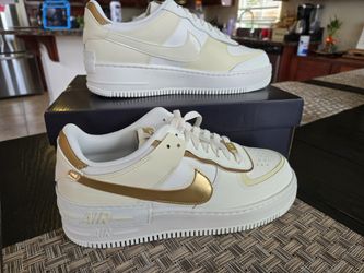 WOMEN AIR FORCE ONE SHADOW  SIZE 11.   (MEN SIZE 9.5)