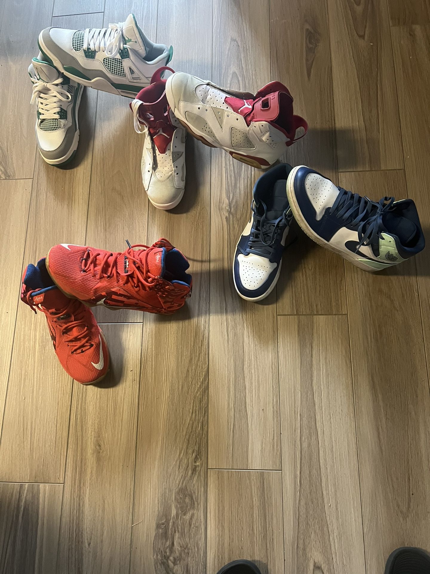 Jordan’s And Nikes 100 Bucks For All 4 Pair 10.5s