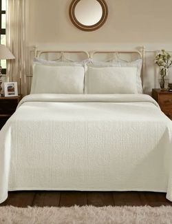 Echelon Home Three Line Hotel Collection Cotton Sateen 3-Piece Duvet Cover Set