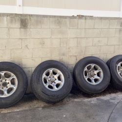 LT 285|75R16 Thunderer Ranger AT R404 126/123S E with 16 inch Rims