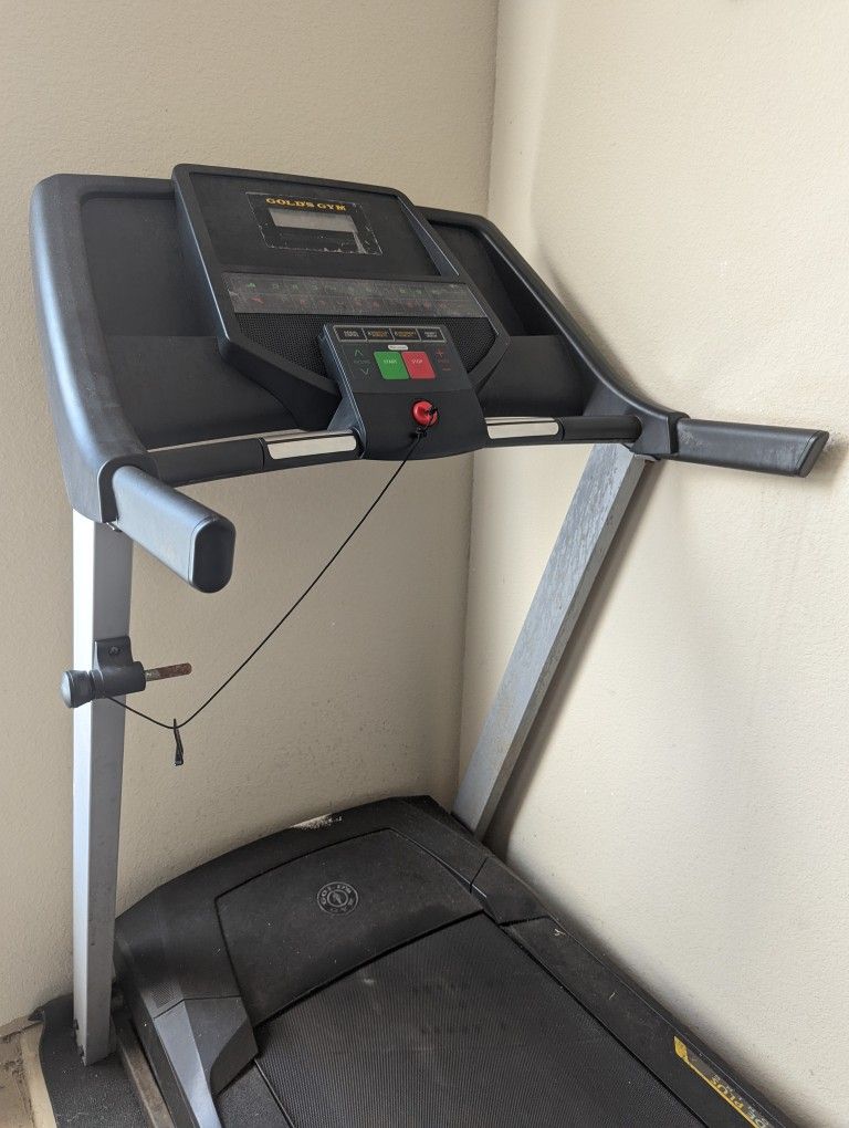 Gold Gym Trademill