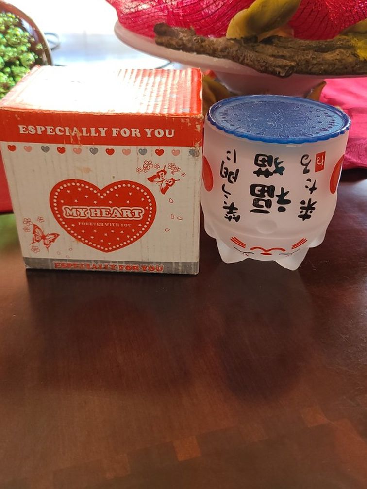 Valentine cups in Japanese