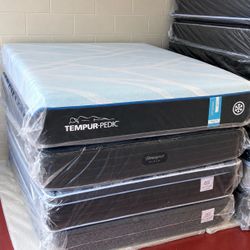 King Size Mattress TempurPedic LuxeBreeze Soft King 13” – Premium Cooling Comfort | New & Factory Sealed