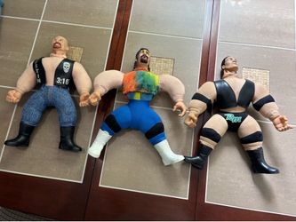 VTG WWF Bone Crunchin Buddies plush dolls Set Lot