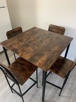 Kitchen Table with chairs