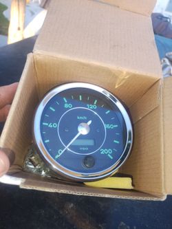 Vw Porsche VDO 356 Series 200KM Speed Gauge
Part Number: V4-3226-0
New in the box 
$200