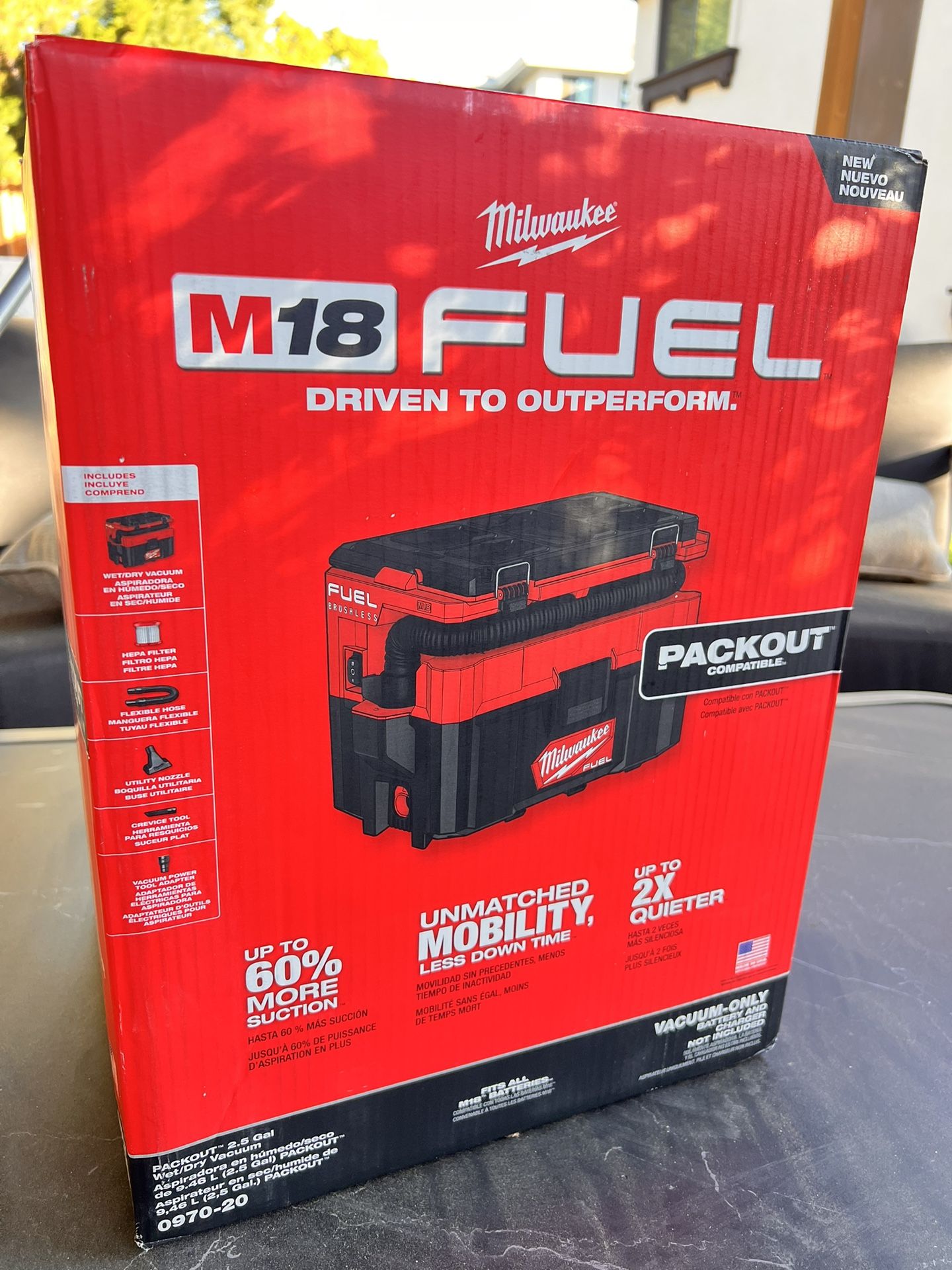 Milwaukee M18 FUEL PACKOUT 18-Volt Lithium-Ion Cordless 2.5 Gal. Wet/Dry Vacuum (Vacuum-Only)
