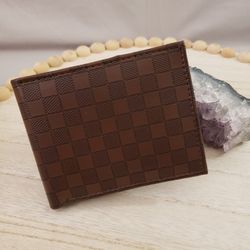 Men Checkered Design Wallet - Brand New!!