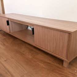 Cute Reeded Two-Door TV Stand