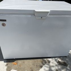 Maytag 14.8 Cu.ft Chest Freezer 