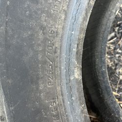 265 70 16 Tire