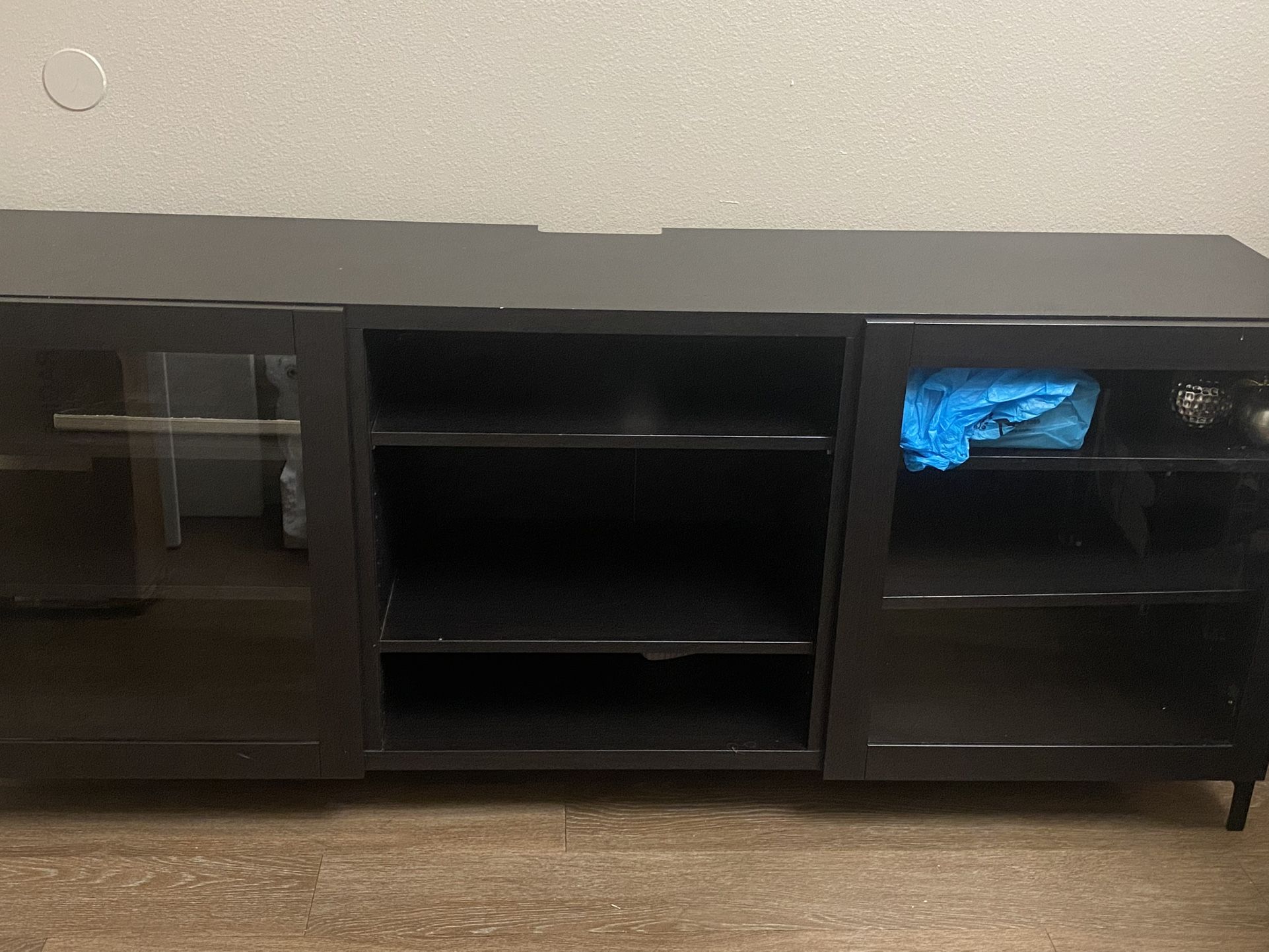 TV Stand / Entertainment Center