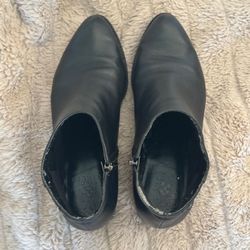 Vince Comuto leather bootie