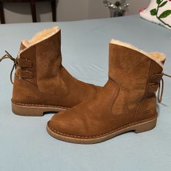 uggs Size 8