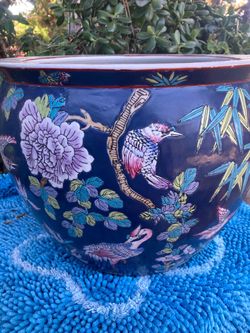 Chinese fish bowl good Condition
