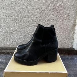 Black Fall Boots