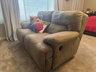 Love seat recliner