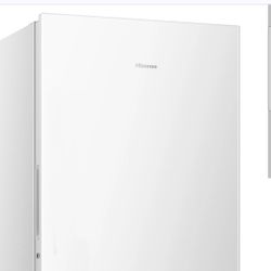 Hisense 13.6 cu. ft. Garage Ready Frost Free Convertible Upright Freezer