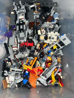 Large Lot of Mixed LEGO Pieces