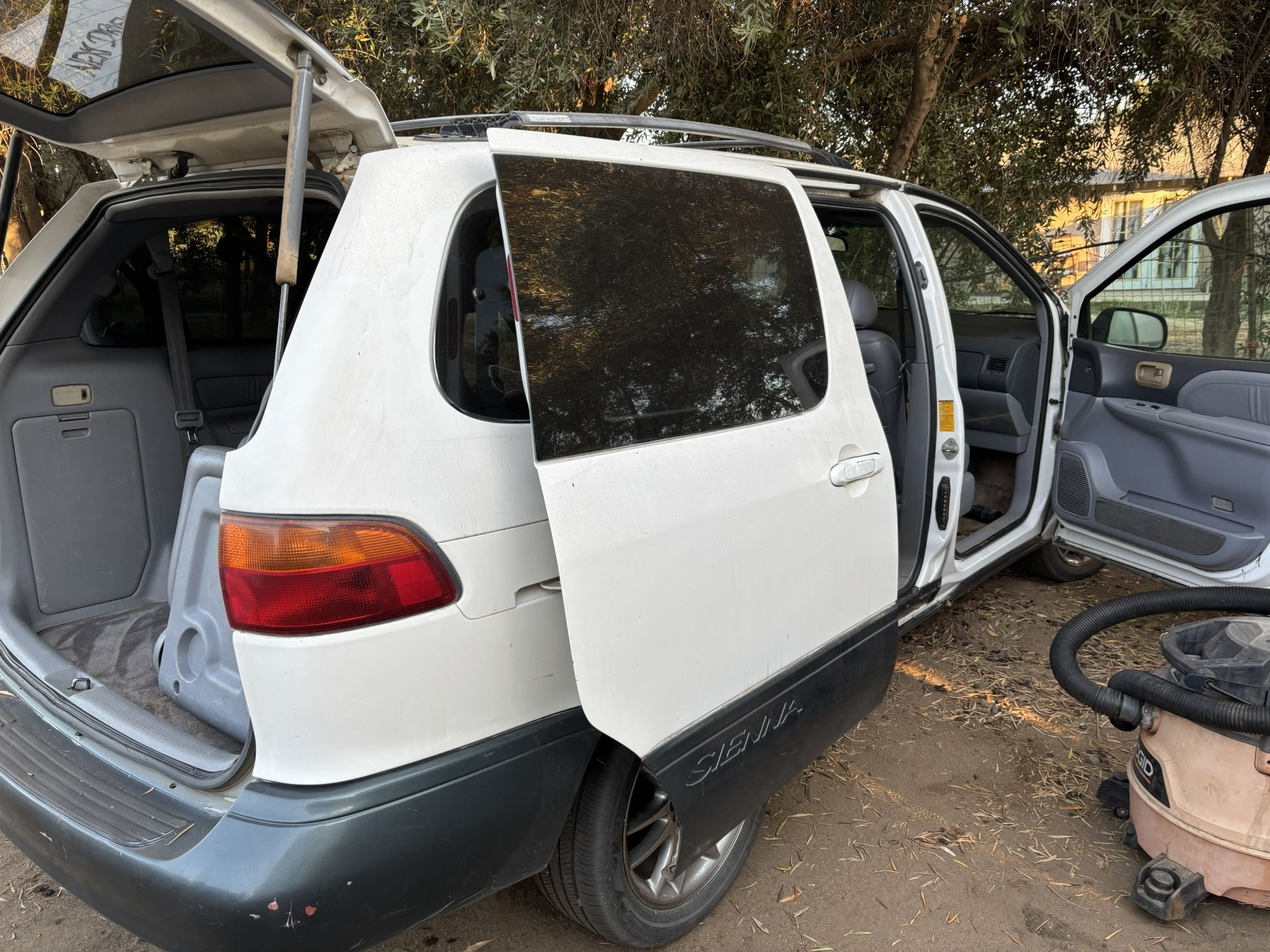 2000 Toyota Sienna