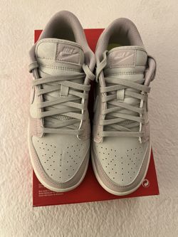WOMAN NIKE DUNK LOW PRM NN SIZE 8-1/2