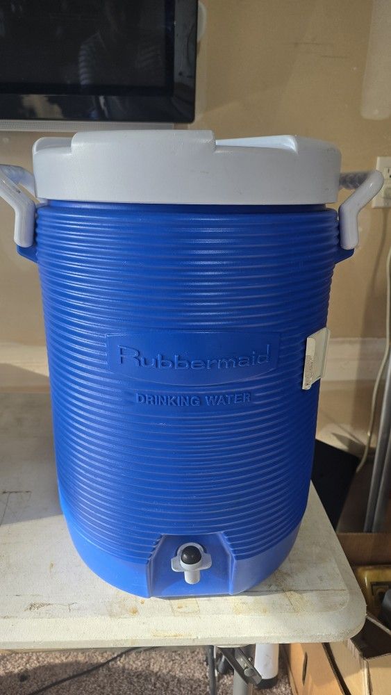 5 Gallon Drink Cooler