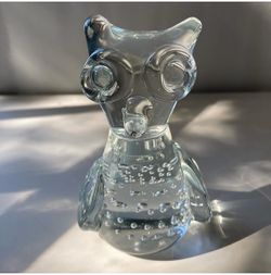 Vintage MCM Era Art Glass Owl Figurine Bullicante Controlled Bubbles Clear Glass Mid Century Decor Props Vtg
