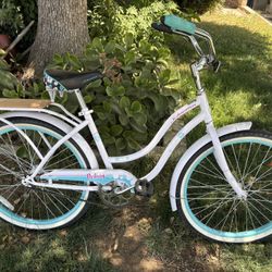 24’ Schwinn Beach Cruiser Bike Like New