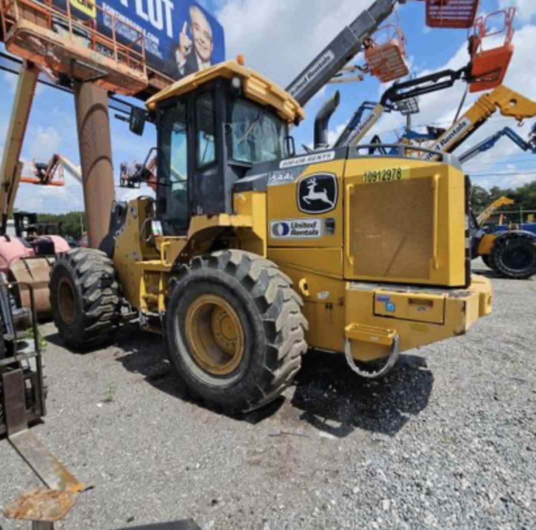 John Deere 544L 3yd Loader