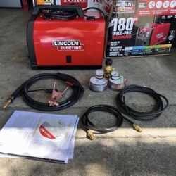Lincoln Electric 180 Amp Weld-Pak 180 HD MIG Wire Feed Welder with Magnum 100L Gun, Gas Regulator,