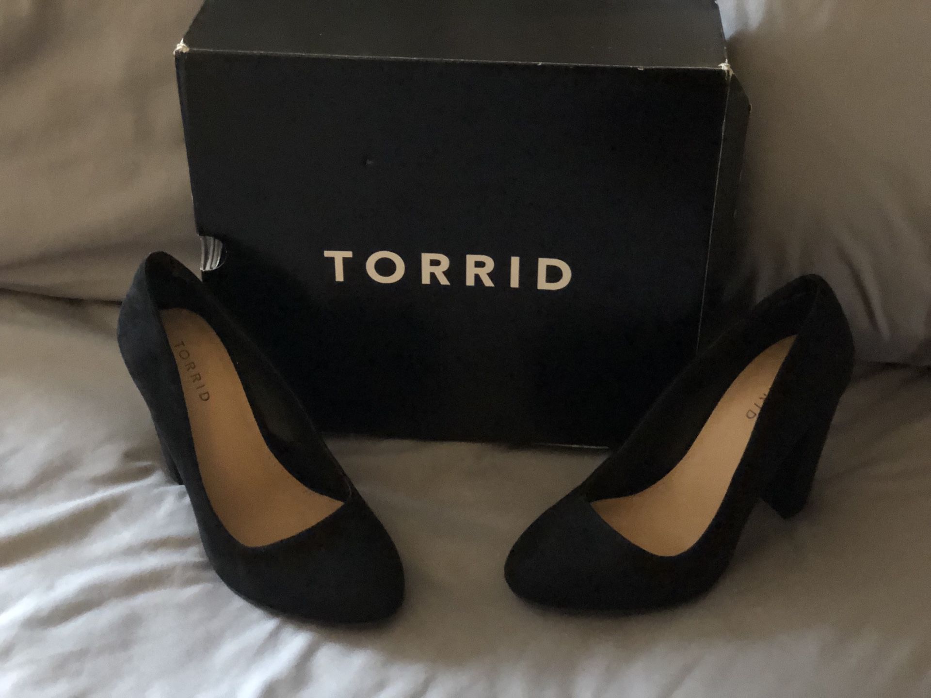 Torrid Size 8W black faux suede block heels