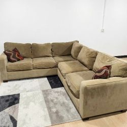 🚚 FREE DELIVERY - Cozy Beige Sectional Sofa