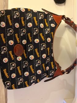 Dooney & Bourke Bag