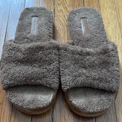 Vince Women Kenia Brown Lamb Fur Slide Slippers, size 7.5