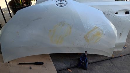 Toyota Prius Hood 
