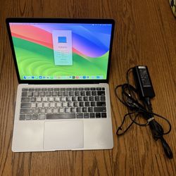 MacBook Air 13” 2019/8GB RAM/256GB SSD/Fully Functional
