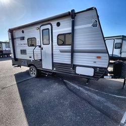 Light Affordable Rv With Walk-around Bed