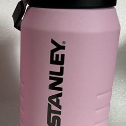 stanely 64 oz jug 