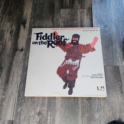 Fiddler on The Roof Movie Soundtrack Album on Vinyl. Double Record